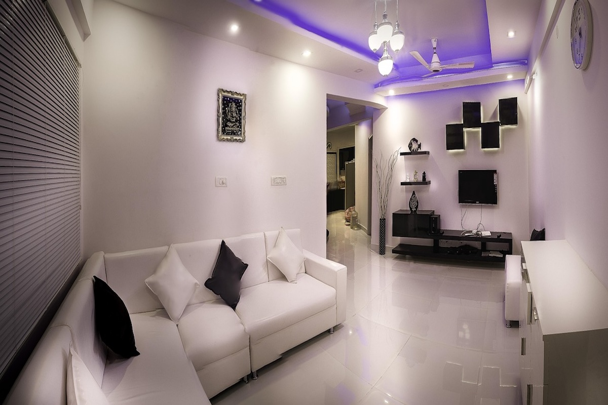 Apartment Ceiling